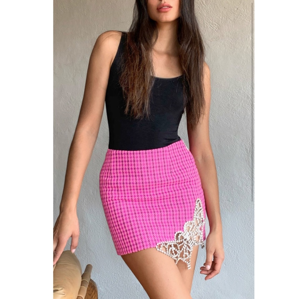 NWT Area pink and crystal skirt